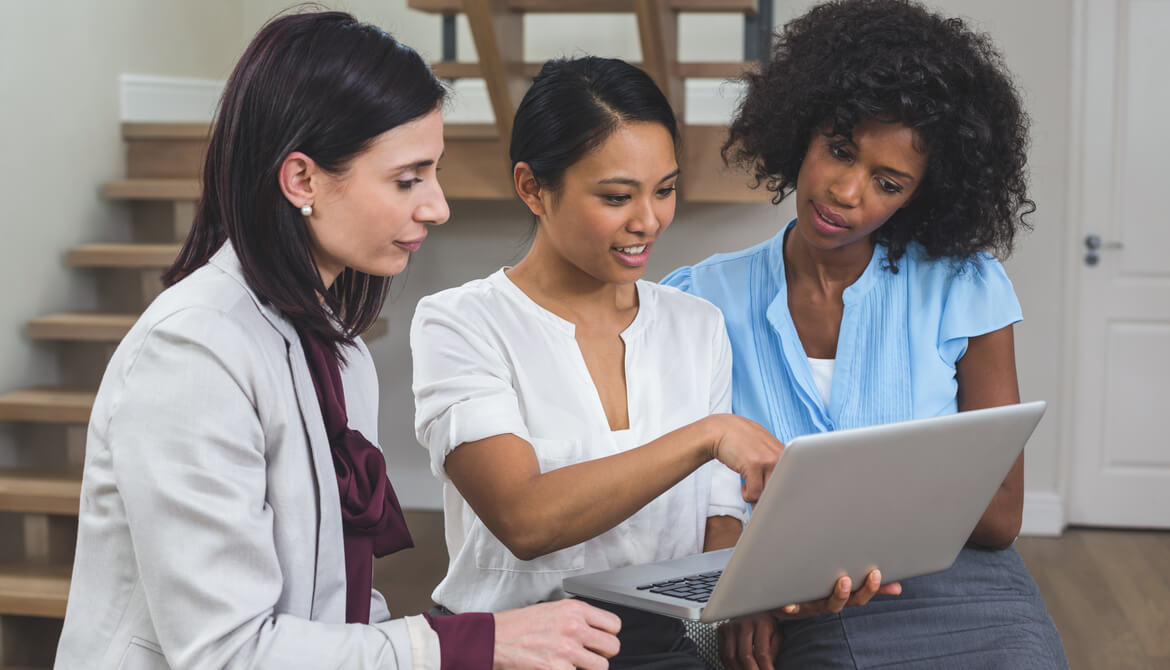 female business colleagues having a discussion