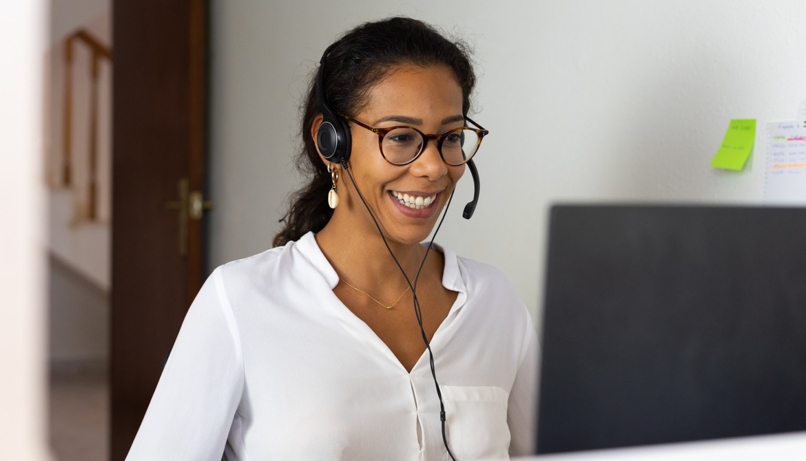 call center agent working from home