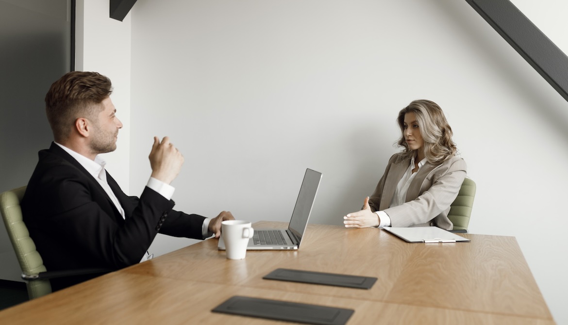 employee and manager having a difficult conversation at work