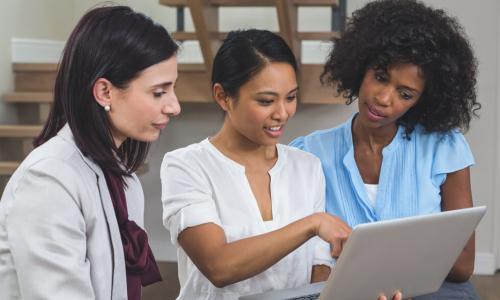 female business colleagues having a discussion